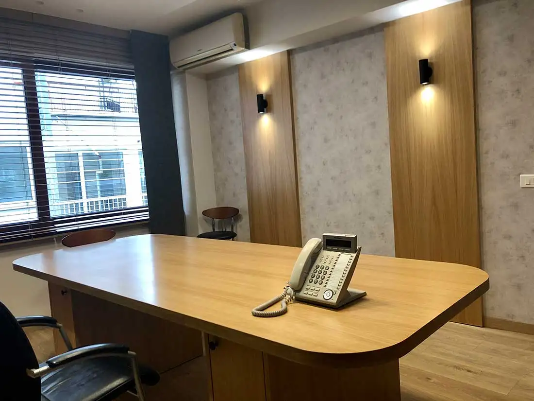 Ξύλινες Κατασκευές σε Δικηγορικό Γραφείο