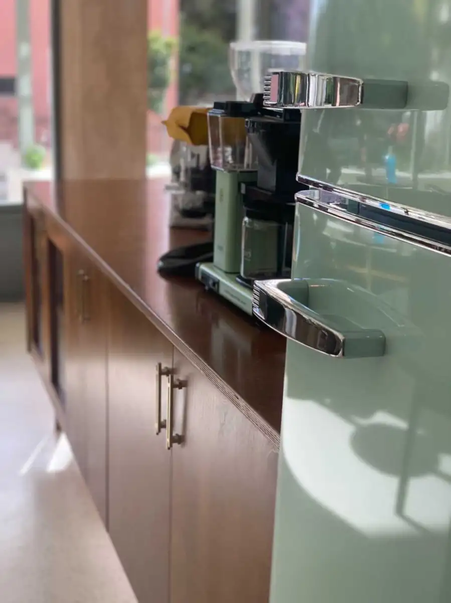 Ξύλινες κατασκευές στο καφέ Nordic